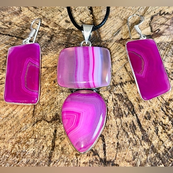 Pink Botswana Lace Agate Pendant & Earrings - Picture 6 of 8